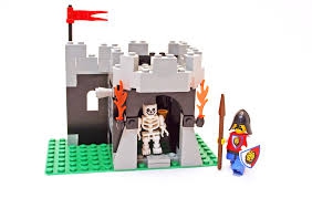 LEGO® Castle Royal Knights Set 6036 Skeleton Surprise 