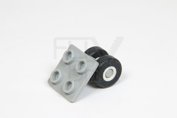 2x2 Flugzeug Radachse mit 2 Space Shuttle Räder klein althellgrau