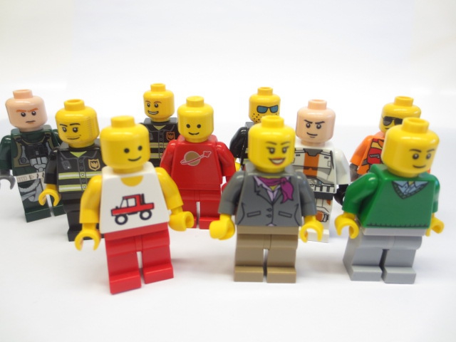 10 Minifiguren von LEGO® gemischt bunt