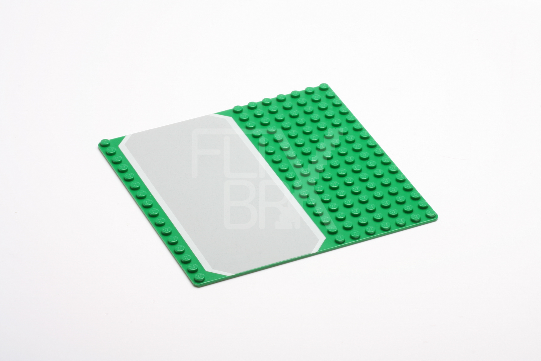 16x16 Grundplatte mit Durchfahrt