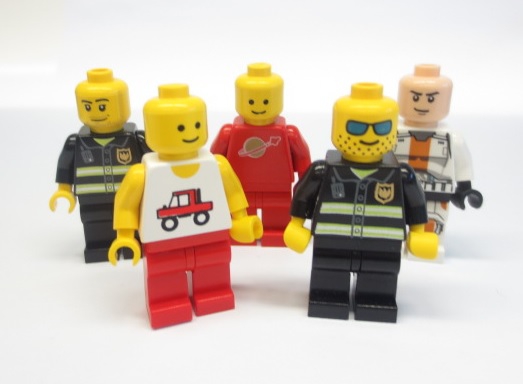5 Minifiguren von LEGO® gemischt bunt