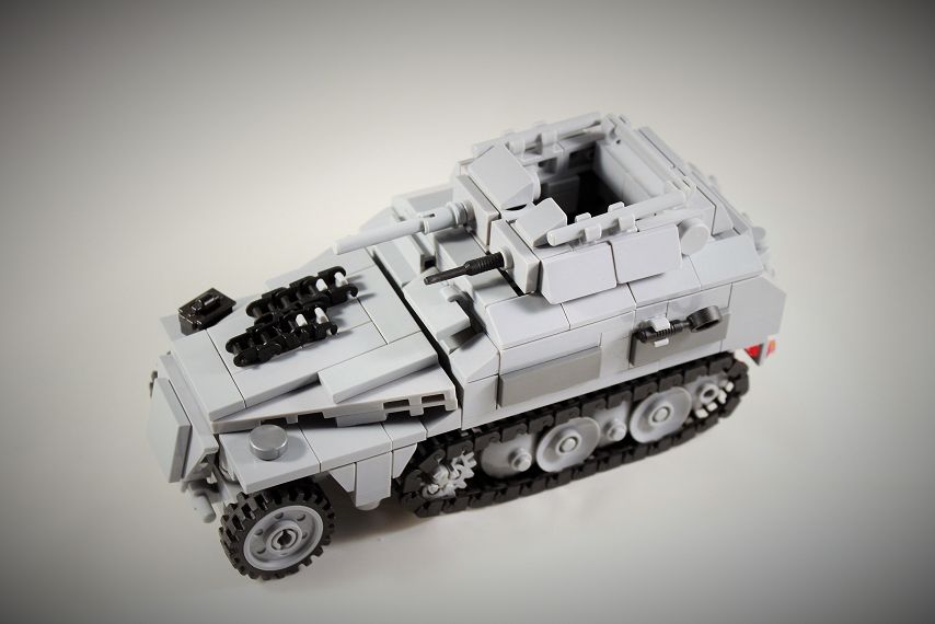 WWII Wehrmacht Fahrzeug SdKfz 250/9 late aus LEGO® Teilen