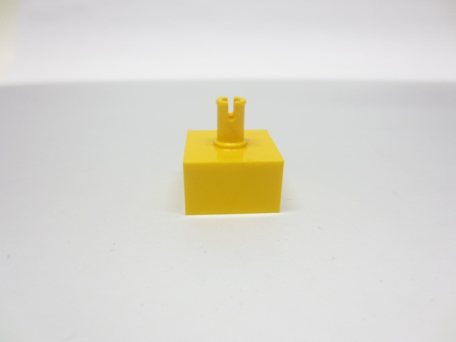 2x2x1 Stein mit Pin vertikal oben gelb